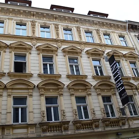 Apart Prag